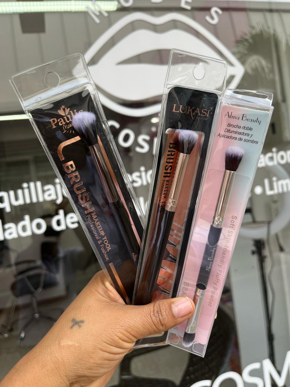 BROCHA DIFUMINADORA PARA OJOS